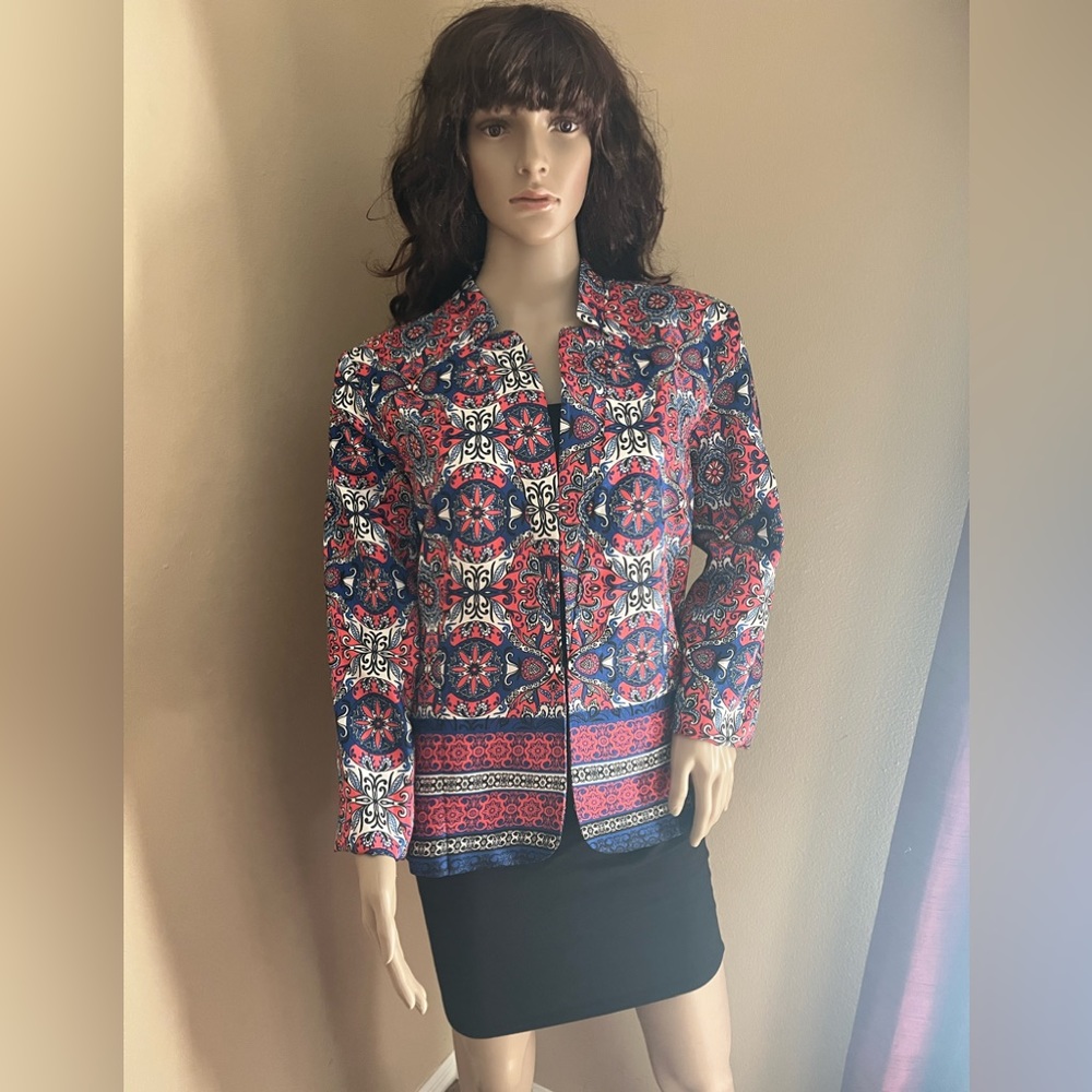 Very nice DN Designs Jacket. Size 16 but runs more like a 12-14.